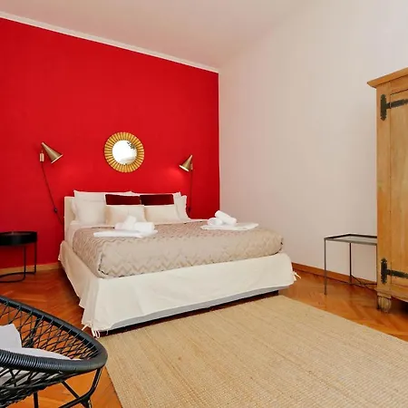 Piazza Di Spagna Domus Roma